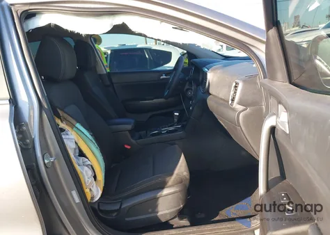 2020 Kia Sportage Lx z USA, uszkodzony, nr VIN KNDPM3AC9L7789080